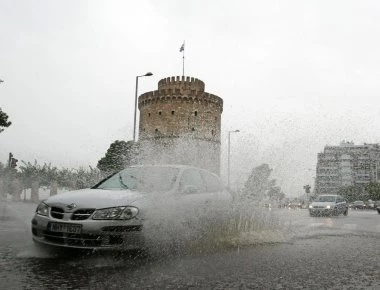 Θεσσαλονίκη: Ανακοίνωση για τις υπηρεσίες στις οποίες πρέπει να απευθυνθούν οι πληγέντες της πρόσφατης καταιγίδας